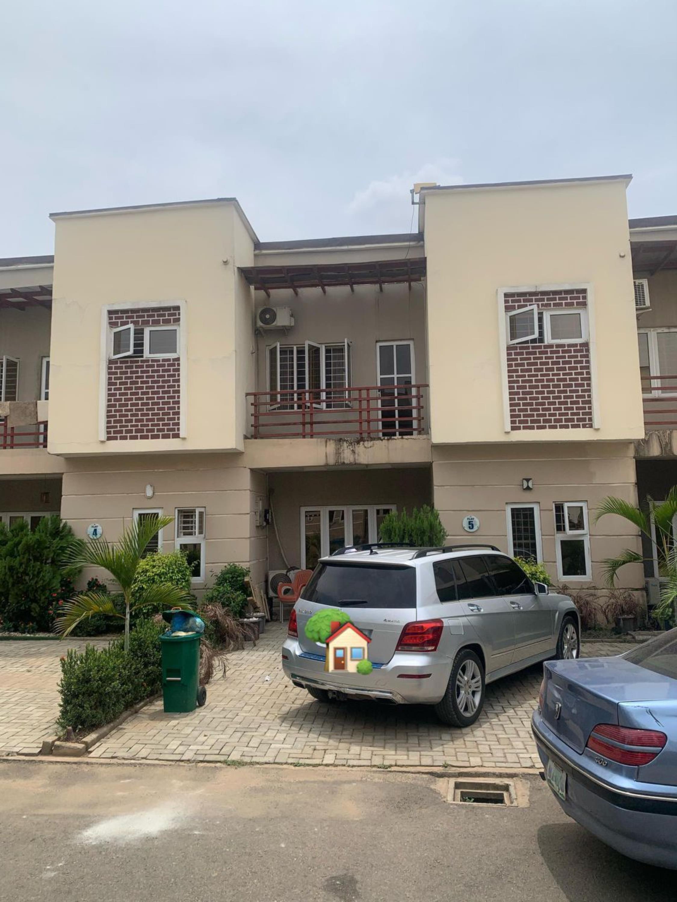 3 Bedroom TERRACE DUPLEX | Strathium