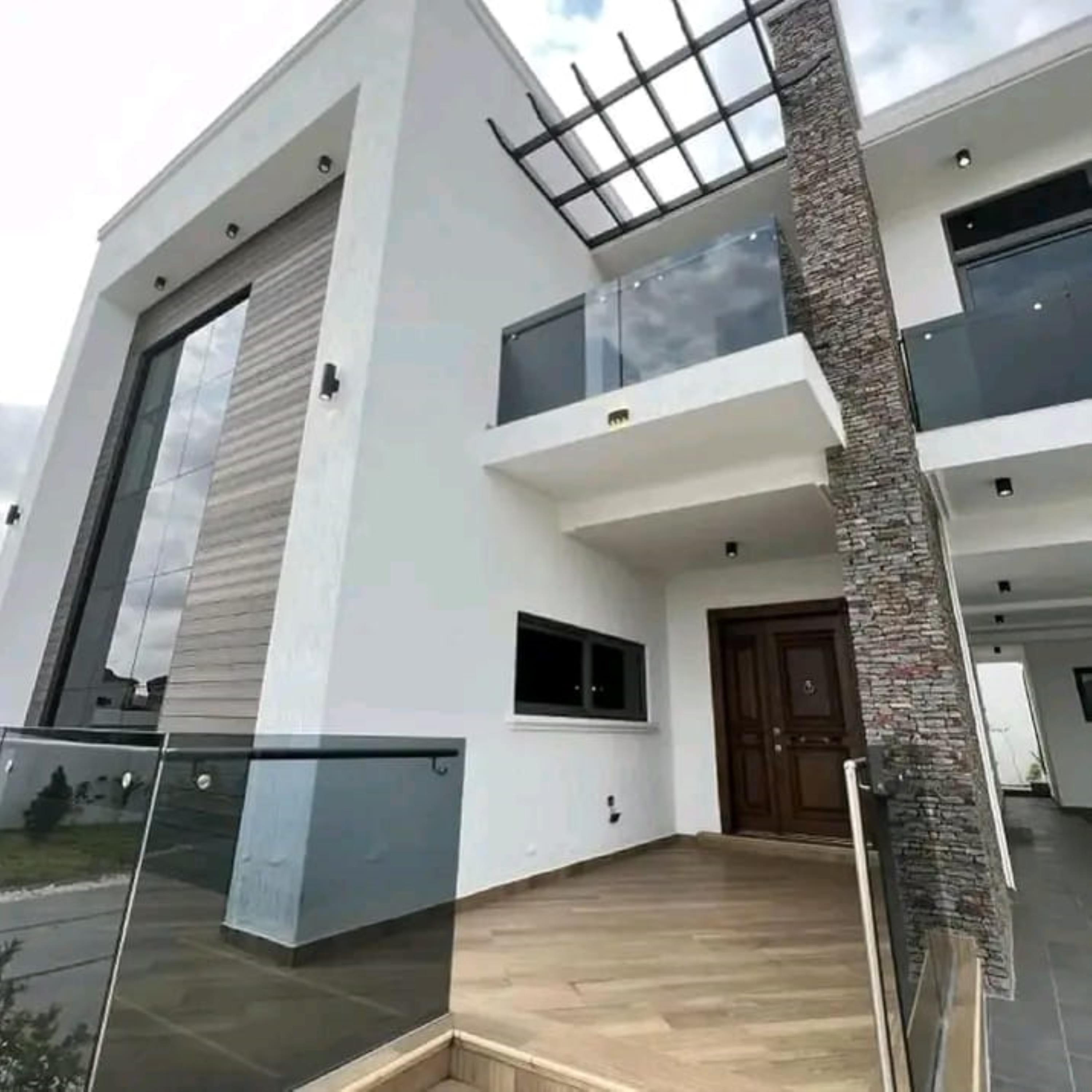 Luxurious 4 Bedroom townhouse @ Trasacco, Greater Accra, East legon | Strathium
