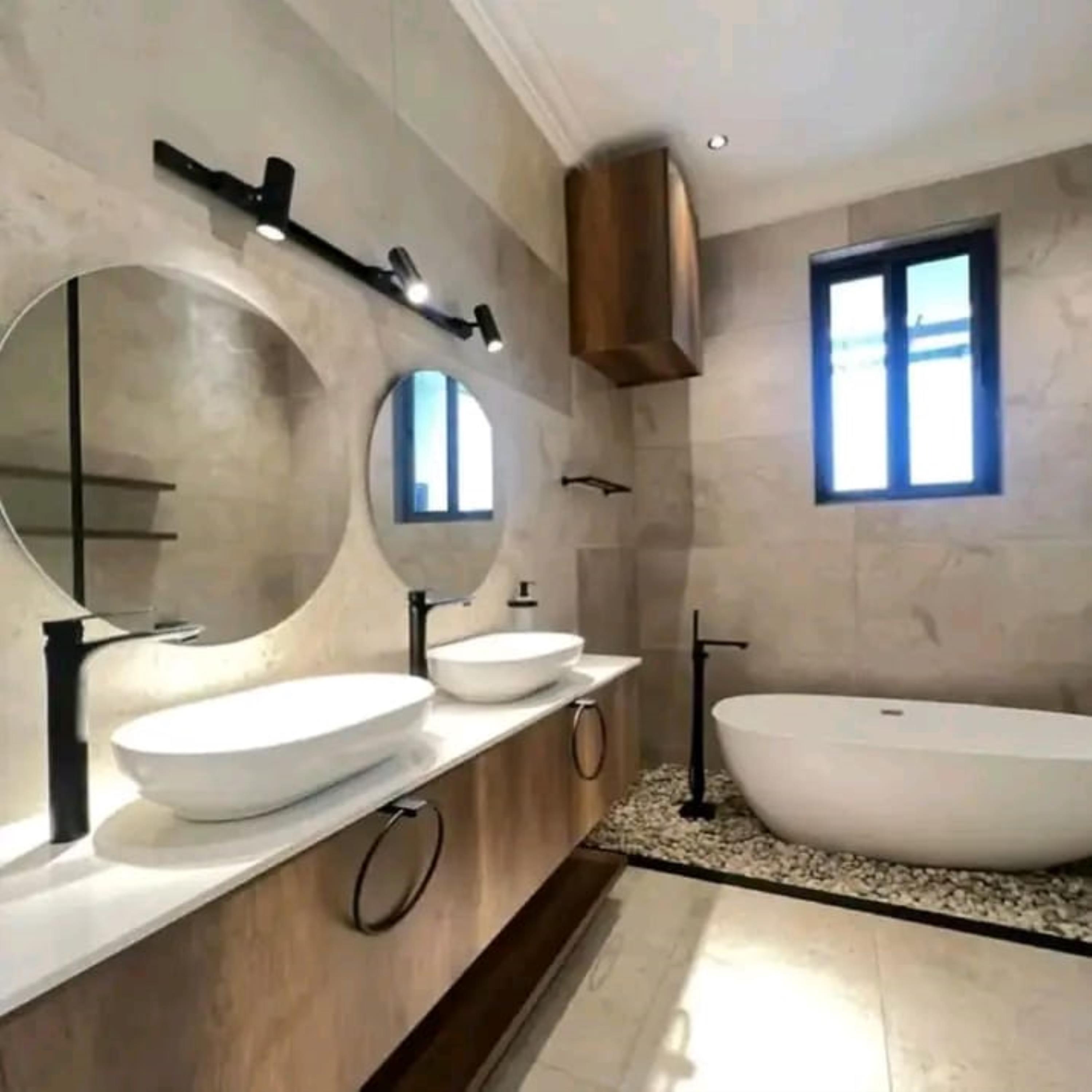 Luxurious 4 Bedroom townhouse @ Trasacco, Greater Accra, East legon | Strathium