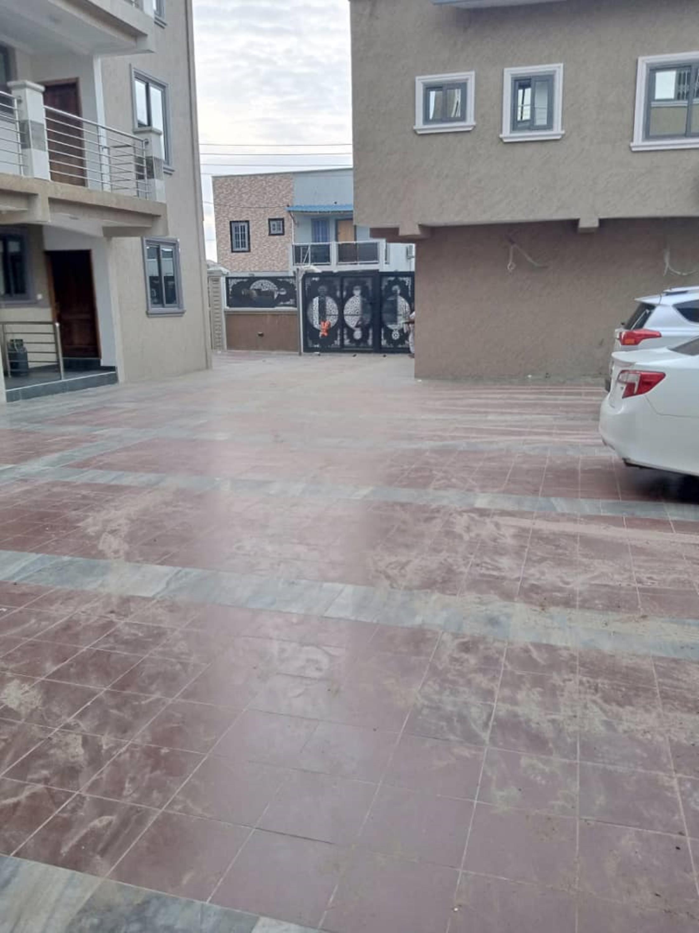 Exexutive 1Bedroom Apartment @ Dome Pillar 2, Greater Accra | Strathium