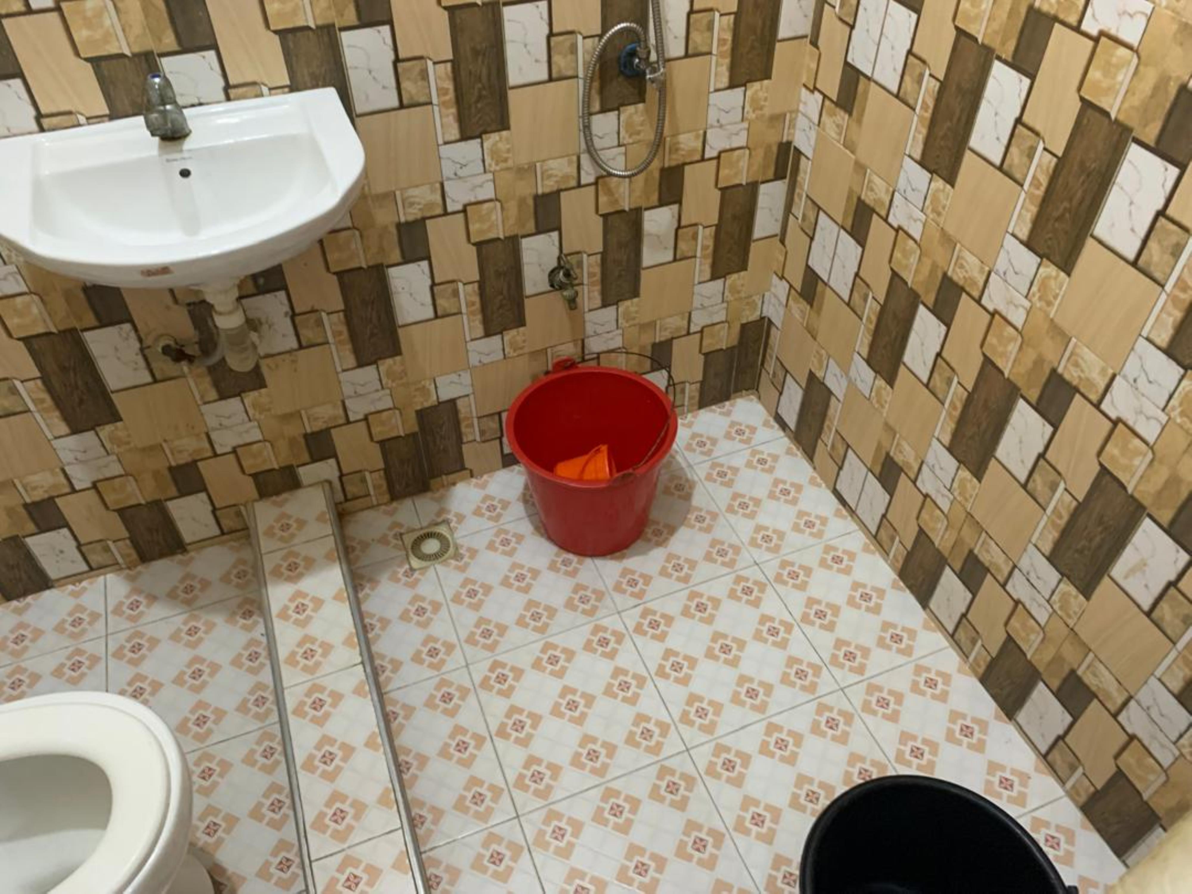 FURNISHED SINGLE ROOM SELF CONTAIN | Strathium